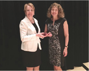 ISBA's Jeanne Heaton, new ACLEA president, with outgoing president Una Doyle.