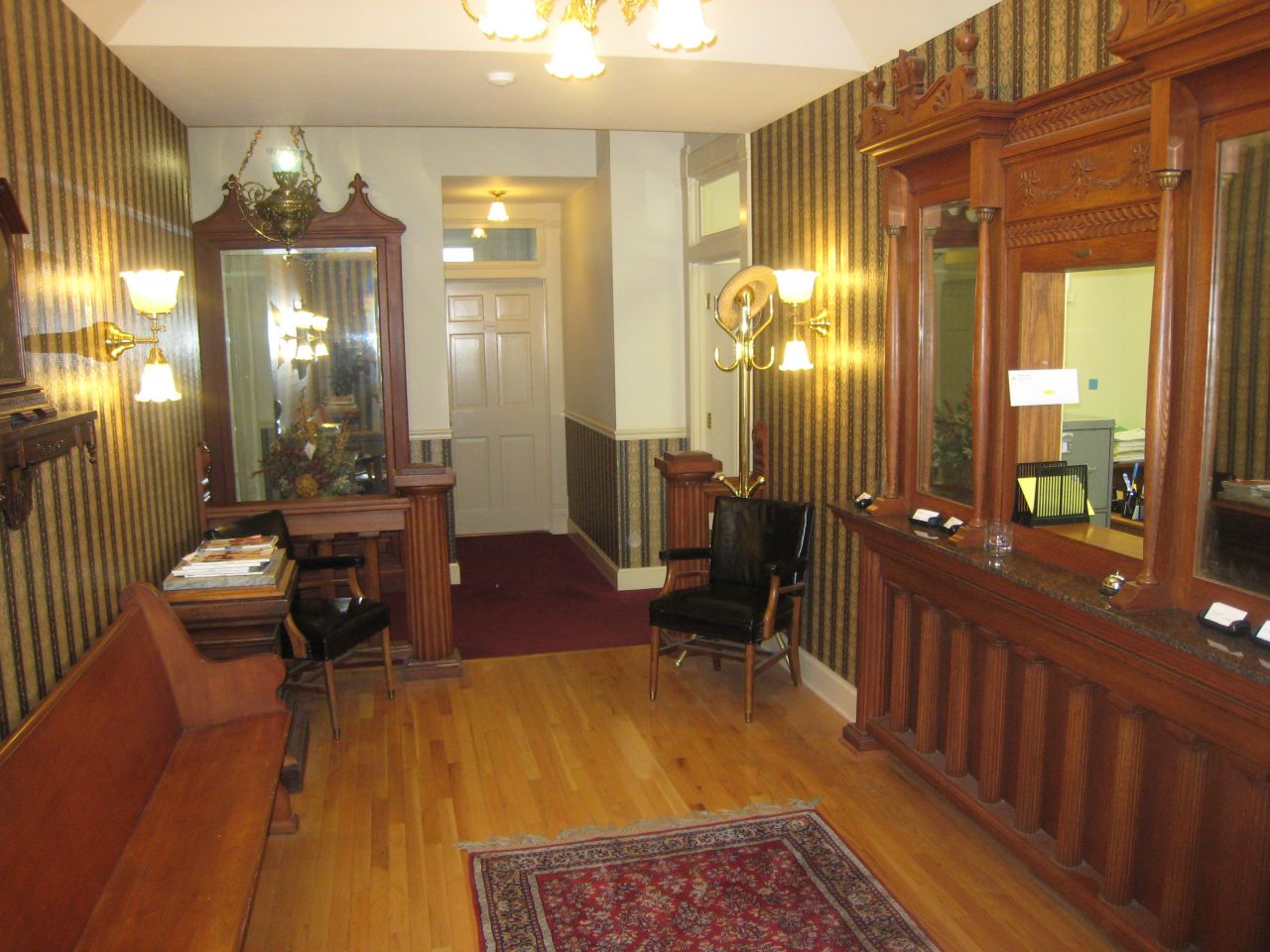Elmore & Reid lobby