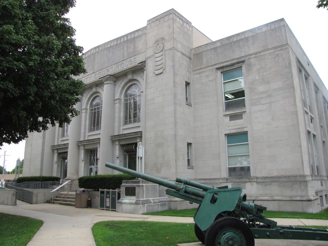 The Grundy County Courthouse at 111 E. Washington in Morris