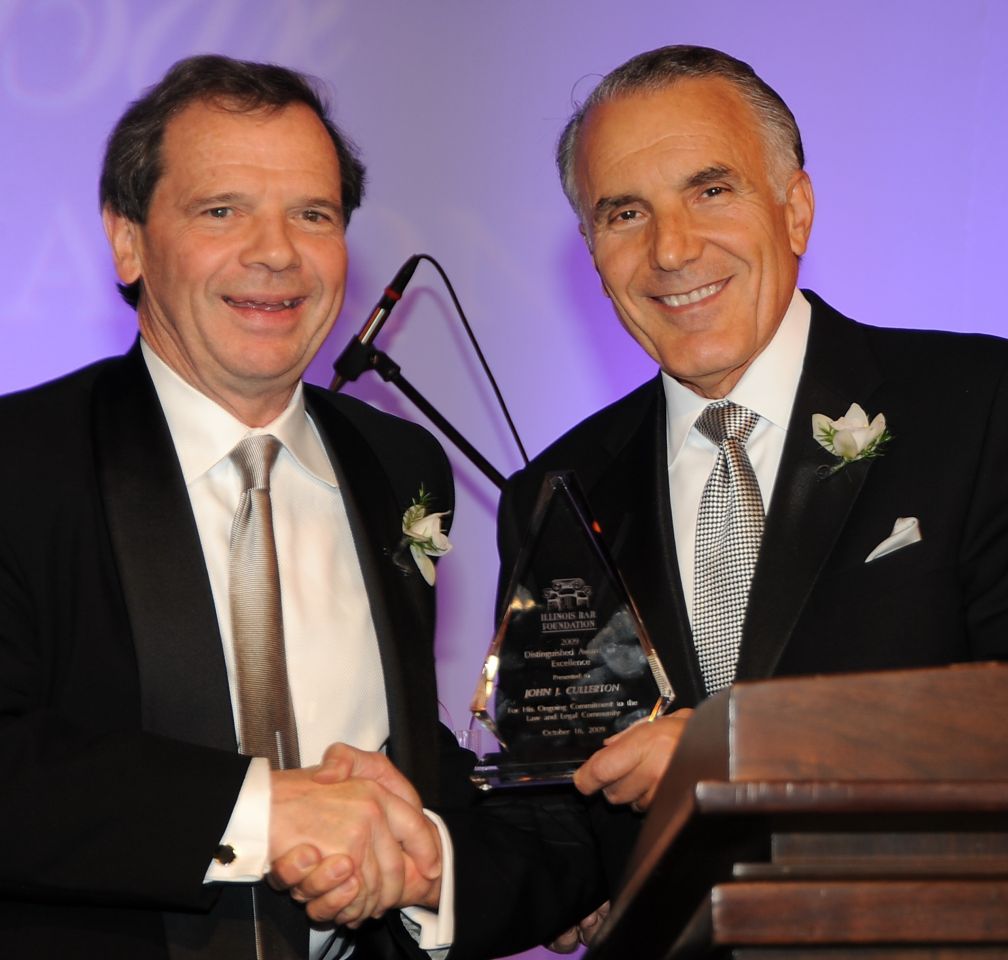 John Cullerton receives the Distinguished Award for Excellence from Michael Monico, 2009 Gala Vice Chair