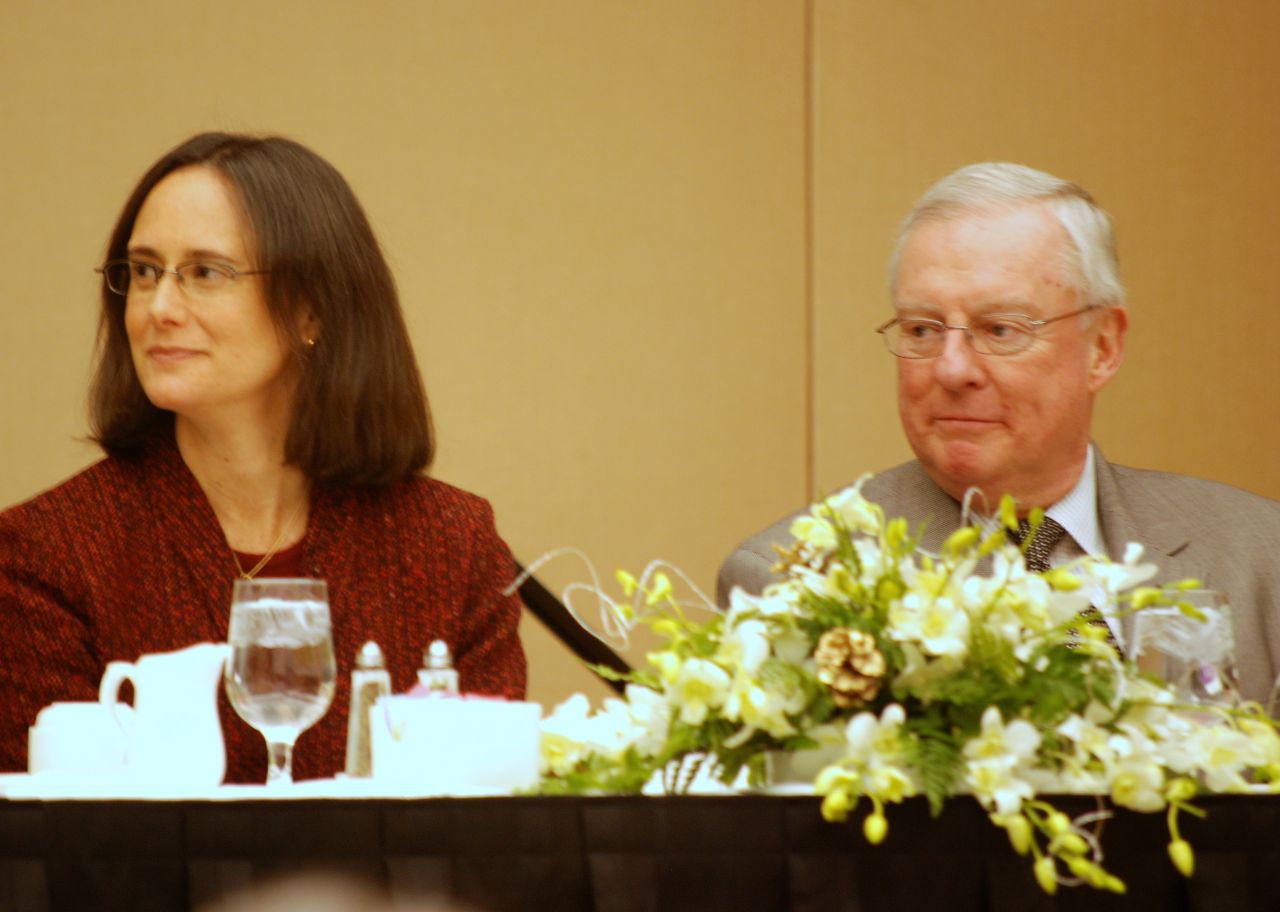 From left (click to enlarge): Illinois Attorney General Lisa Madigan and ISBA President John O'Brien