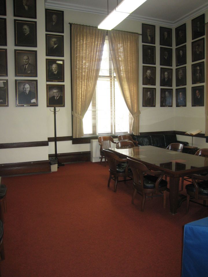 Lawyers room off of the Illinois Supreme Court courtroom