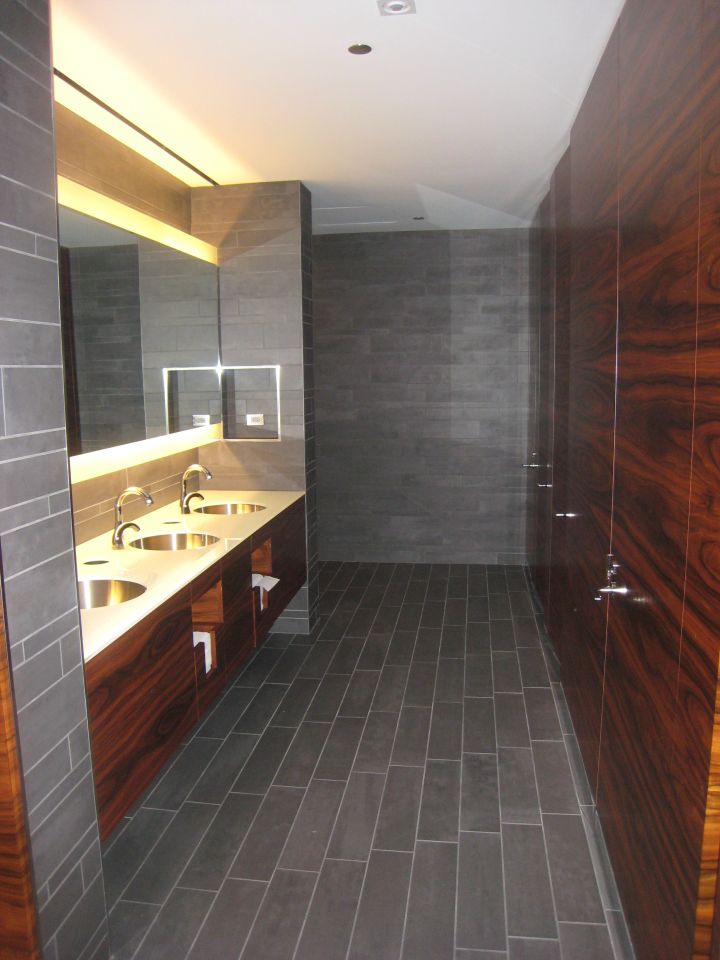 The well-appointed 6th floor men's room.