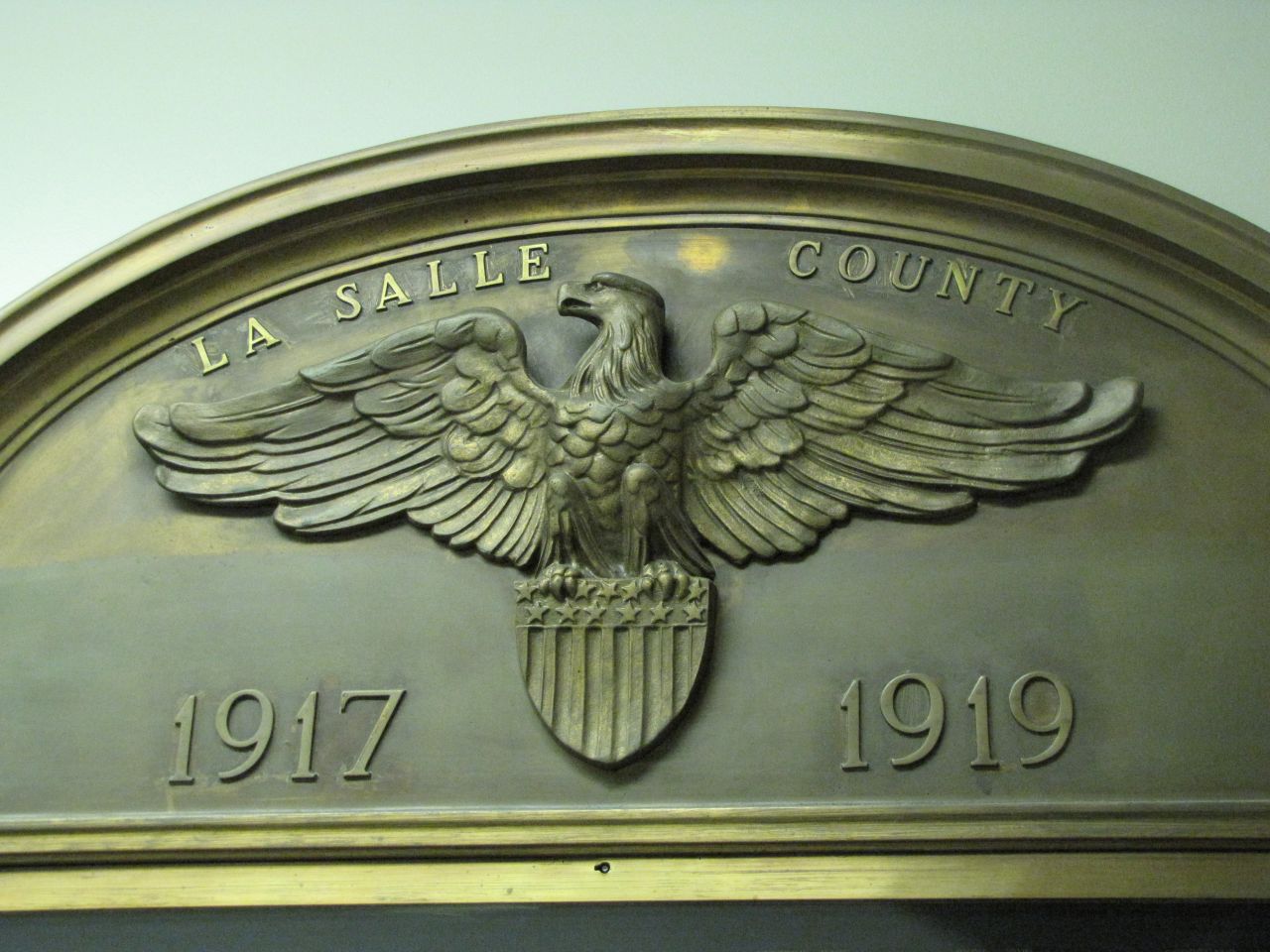 The seal of La Salle County