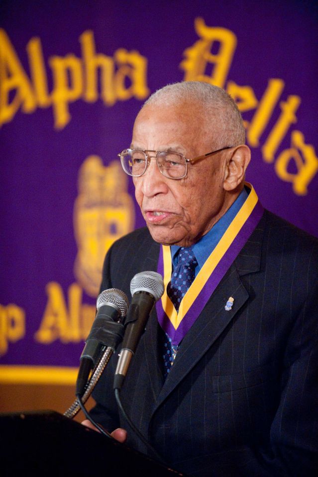 Judge Leighton delivers remarks as part of the Chapter's Distinguished Lecture Series.