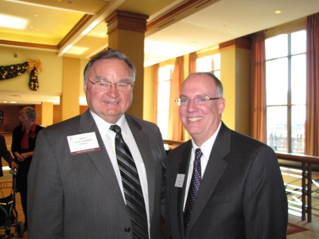 Illinois Supreme Court Justice Lloyd Karmeier and ISBA 2nd Vice President John Thies