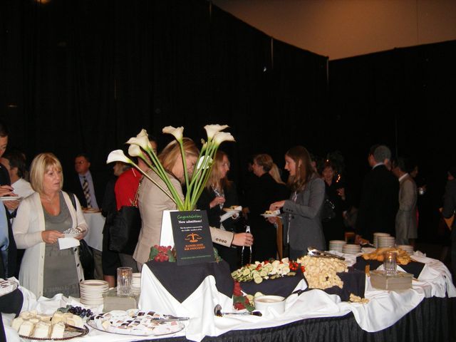 New admittees visiting during the ISBA reception held in their honor.
