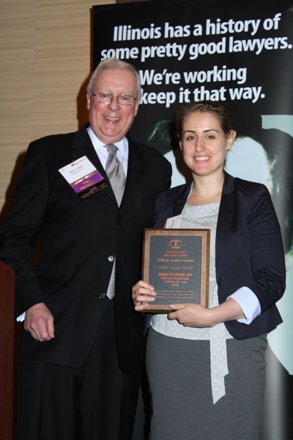 President O'Brien presents the YLD/Law Student Division Public Service Award to Jennifer Grobelski