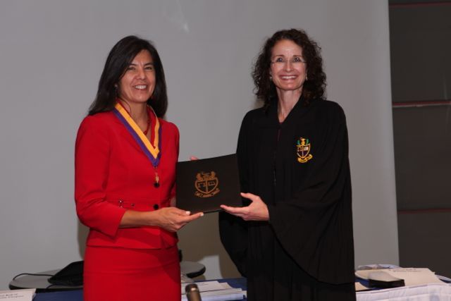 Illinois Supreme Court Commission on Professionalism Executive Director Jayne Reardon welcomes Cook County States' Attorney Anita Alvarez as an honorary member.