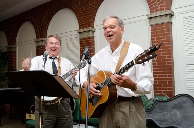 The duo Seanchie - Chicago Alumni Chapter Past Justice Charlie McCarthy and John Wolaver
