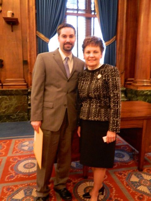 New admittee Robert Osgood of Springfield with Illinois Supreme Court Justice Rita B. Garman