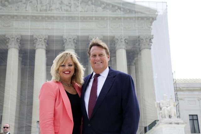 Admittee Brad Badgley and his wife Beth