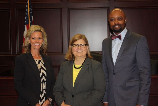 ISBA President Vincent F. Cornelius with former ISBA Board member Hon. April G. Troemper (left) and SIU School of Law Dean Cynthia L. Fountaine.
