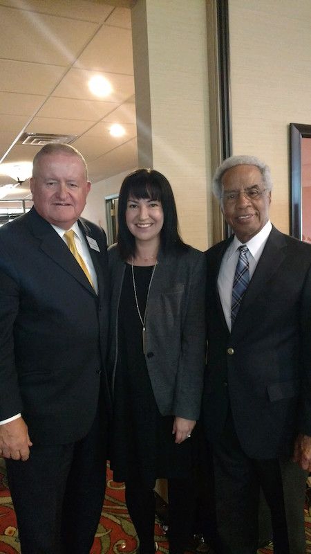 The Illinois Bar Foundation hosted a Rock Island County Fellows Reception on April 27, 2017 at the Oakwood Country Club in Coal Valley, Illinois.
