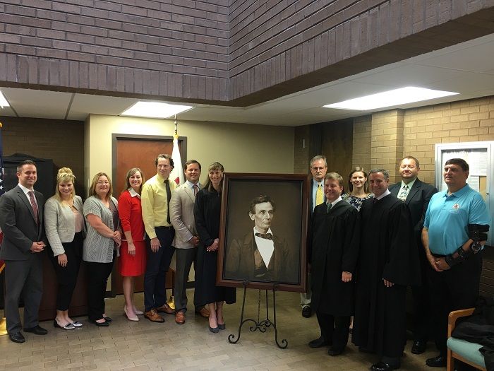 A high-quality reproduction of a famous Abraham Lincoln photograph was presented to the Williamson County Courthouse on September 11 in Marion.