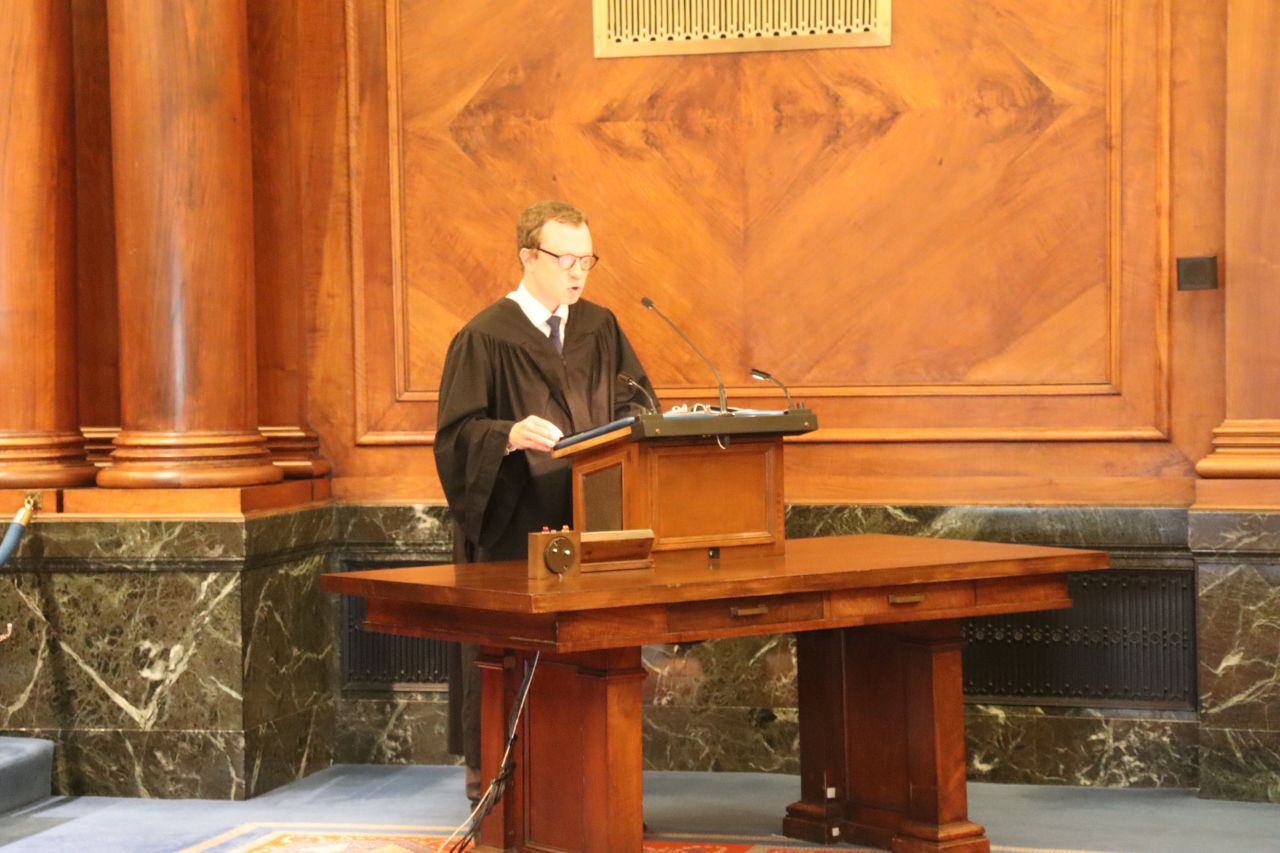 Presiding Judge Ryan Cadagin (Sangamon County) addresses the Fourth Judicial District candidates during the morning ceremony.