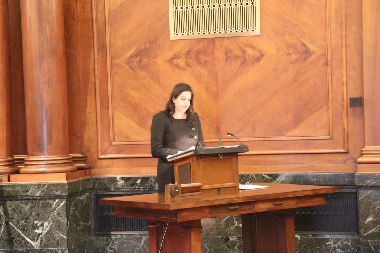 Illinois State Bar Association Board of Governors Member Nargis Khokhar served as a speaker for the Fourth Judicial District ceremonies.