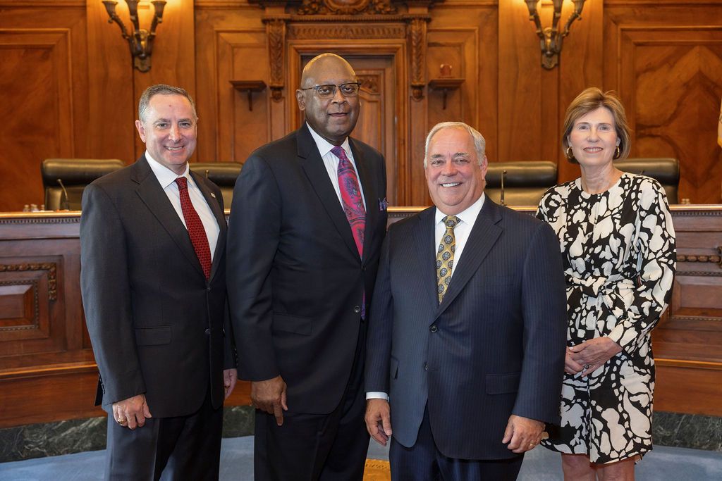 Illinois Supreme Court Justices with President Perry Browder[L-R]: Justice David Overstreet; Chief Justice P. Scott Neville; President Perry Browder; & Justice Elizabeth Rochford
