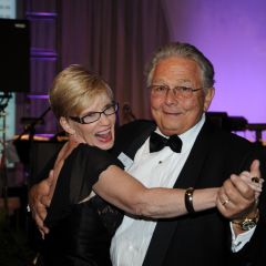 Janet Hassakis and ISBA Immediate Past President Jack Carey enjoy the music.