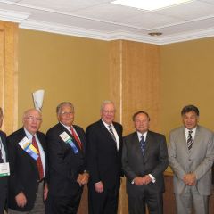 ISBA leaders with Illinois delegate Robert Clifford