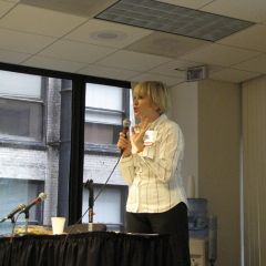 Speaker Delilah Flaum makes a point.