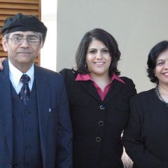 New admittee Bonnie Simran Bhatia with her parents