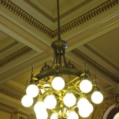 A chandelier in Courtroom 100.