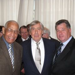 Hon. George Leighton, Commission Chair Jerold Solovy and ISBA Treasurer Mauro Glorioso