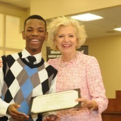 David McNeal received his Certificate of Completion from Illinois Supreme Court Justice Anne Burke