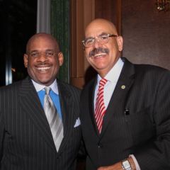 Victor Henderson visits with awardee Hon. William Hooks. 