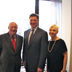 ISBA President John G. Locallo (center) and ISBA Past President Cheryl Niro (right) recently met with Ramon Mullerat, Former President of the Council and Bars and Law Societies of the European Union, at the ISBA's Chicago Regional Office. 