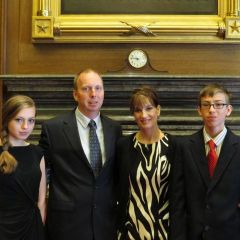 Admittee Thomas Hunter and family_landscape