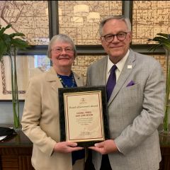 Lois Wood and ISBA President Dennis Orsey