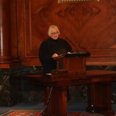 Retired Justice M. Carol Pope, Illinois Appellate Court, Fourth District, speaks to candidates.
