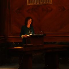 Retired Illinois Supreme Court Clerk Carolyn Taft Grosboll addresses the Fourth Judicial District candidates at the morning ceremony.