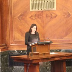 Illinois State Bar Association Board of Governors Member Nargis Khokhar served as a speaker for the Fourth Judicial District ceremonies. 